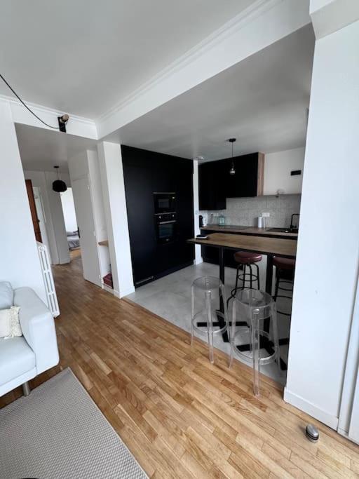 Charmant Appartement T3 Avec Balcon, Centre-Ville Lorient Buitenkant foto
